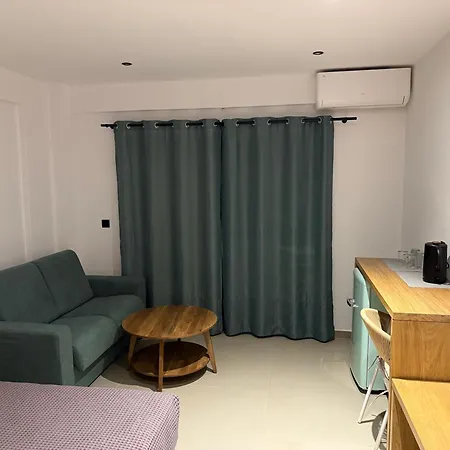 Bliss مدينة سكياثوس