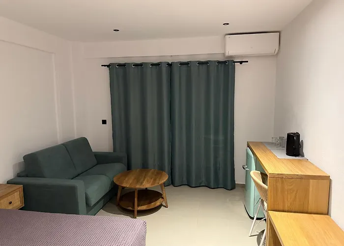 Bliss مدينة سكياثوس